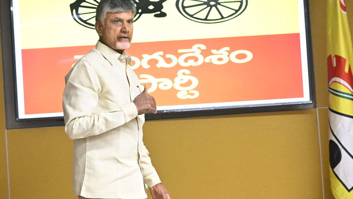 Focus on getting maximum funds for A.P. in Union Budget, Naidu tells TDP MPs